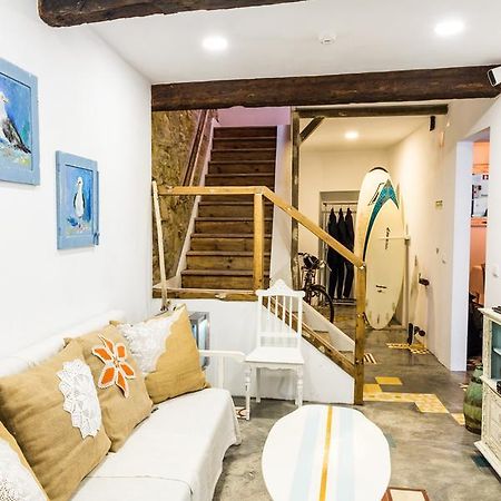 The Surf Embassy Hostel Peniche Exterior photo